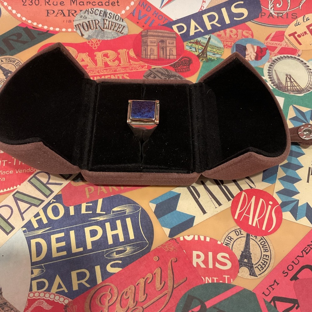 Elegant Blue Lapis Stone 18k and Sterling Silver Ring in Velvet Box - Picture 1 of 8